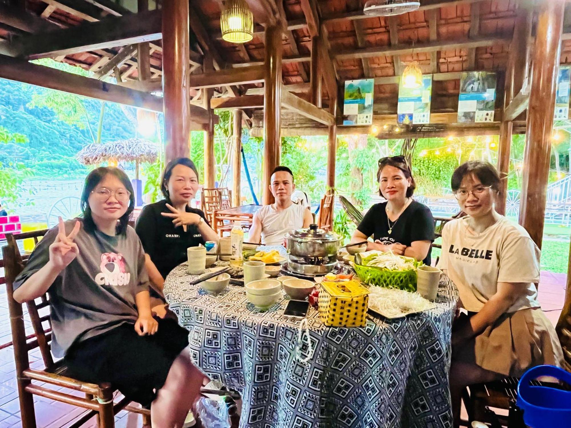 Son River House Phong Nha Exterior foto